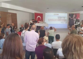 Marmaris halkından Sinpaş’ın ÇED toplantısına protesto