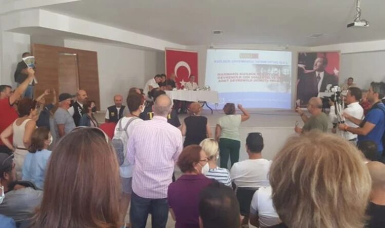 Marmaris halkından Sinpaş’ın ÇED toplantısına protesto