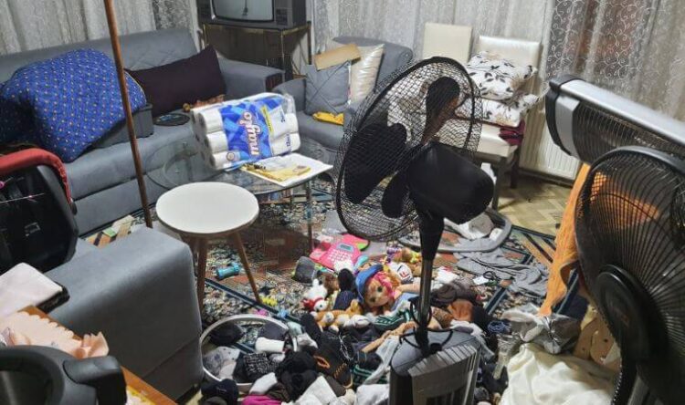 ‘Nakliyeciyiz’ deyip 3 katlı evi 6 günde soydular