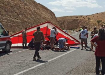 Yamaç paraşütü kazası: Hayatını kaybedenler var