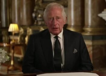 İngiltere Kralı III. Charles’tan halka ilk sesleniş: ‘Annemin anısını yaşatacağım’