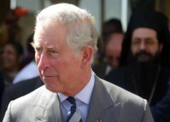 Prens Charles, 73 yaşında İngiltere Kralı oldu