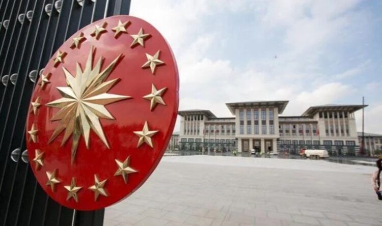 ‘Saray, vatandaşımızın sofrasındaki ekmeği çaldı’