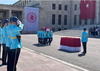 Eski CHP Milletvekili Haluk Pekşen için TBMM’de tören düzenlendi