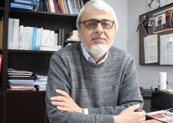 Sesli Köşe-Aziz Çelik-‘Bir ev için bir ömür mü!’