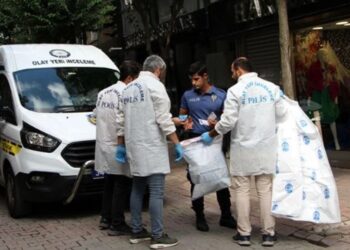 Şişli’de korkuluklara asılı kadın cesedi bulundu