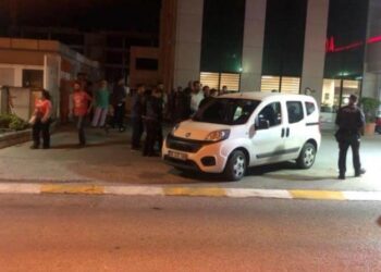 Nişanlanma aşamasında olduğu kadını hastanede silahla rehin aldı