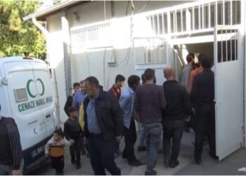 Tedavi için gitti, sedyeden düşüp hayatını kaybetti