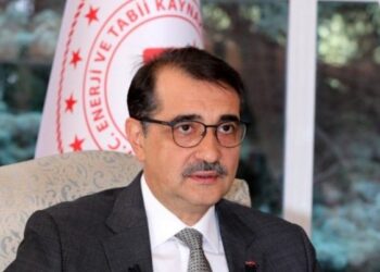 Saymaz’dan Bakan Dönmez’e: Oturduğunuz koltuk ağlama duvarı mı?