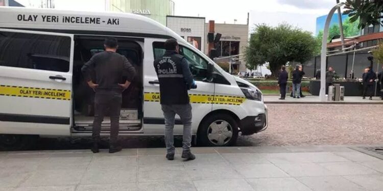 İstanbul’da AVM’de silahlı çatışma