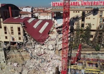 Arel Üniversitesi’nden açıklama: Eğitim devam edecek mi?