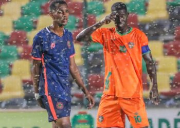 Böcek istilası yüzünden ertelenen maç tamamlandı