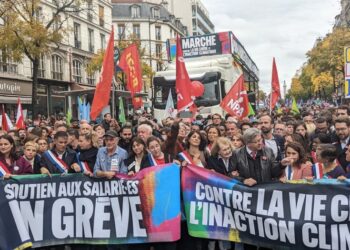 Fransa’da binlerce kişi hayat pahalılığını protesto etti