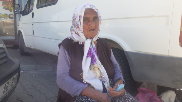 83 yaşındaki Hürü Tilki: Canım lahana istiyor, alamıyorum