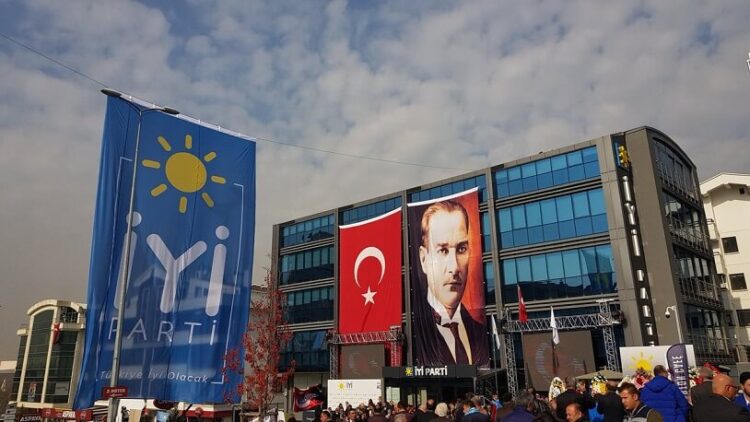 Konuşulanlar ortaya çıktı… İYİ Parti, Kılıçdaroğlu’nun ‘başörtüsü’ hamlesini nasıl karşıladı?