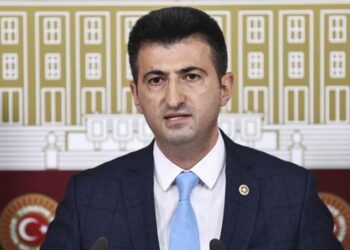 ‘İstifa’ mektubunu hatırlattı: “Kendi deyimiyle ‘iktidar çöplüğü’nün piyadesi oldu”