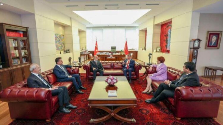 Aday yeni yıla kaldı: Kabinede 6 cumhurbaşkanı yardımcısı