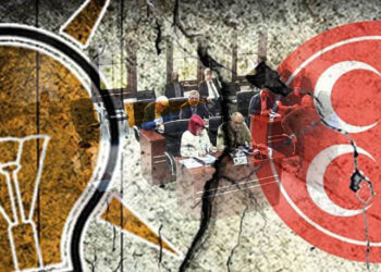 Belediye meclisi karıştı… MHP’li başkandan AKP’lilere ‘FETÖ’cüsünüz’ suçlaması