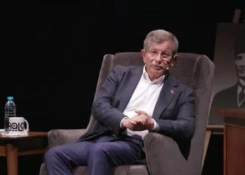 Davutoğlu; Binali Yıldırım ve Devlet Bahçeli ile yaşadıklarını anlattı