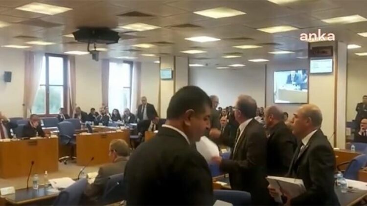 CHP, HDP ve İYİ Partili üyeler, komisyonu terk etti