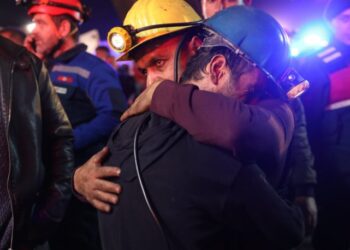 CHP’li Akın: ‘Siz bu şartlarda kendi evlatlarınızı o madene indirir miydiniz?’