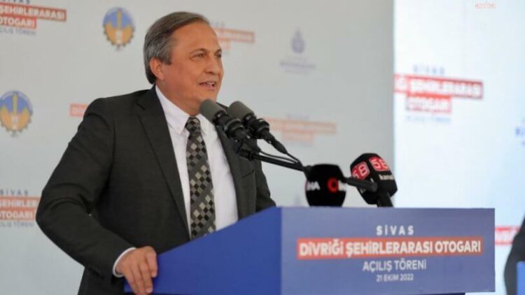 “CHP’li belediyelerin onayda bekleyen 28 milyarlık kredisi var”