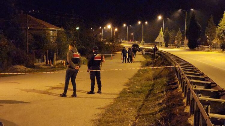 Çocukların silahla oyunu can aldı