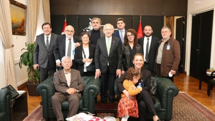 Kılıçdaroğlu Gezi davası tutuklularının ailelerini Meclis’te ağırladı