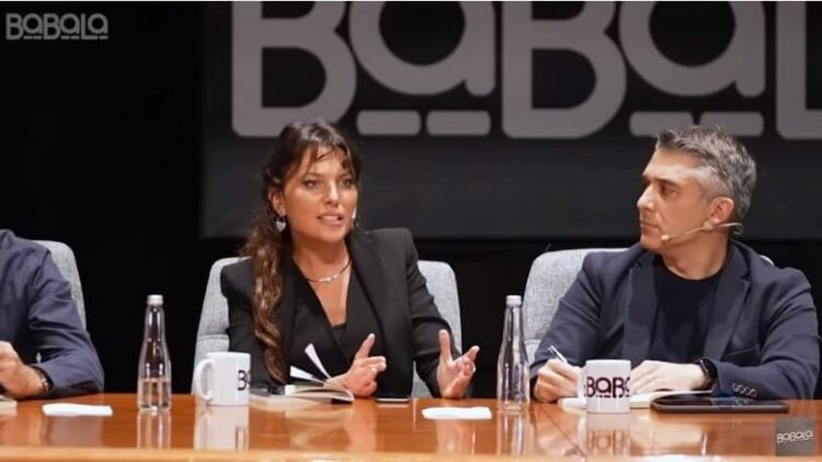 Ece Üner, tuvalete giderken mikrofonu açık unuttu