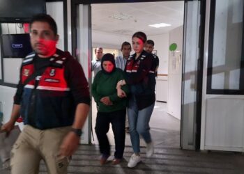 Yatağında ölü bulunmuştu: Anne, baba ve 7 akraba gözaltında