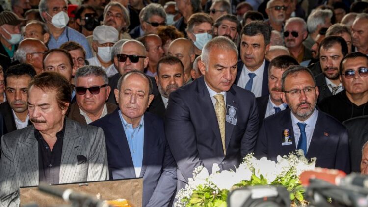 Ümit Kıvanç: Gelip ‘görüntü verdiler’, bize başsağlığı dilemeden gittiler!