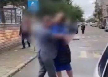 Kocasıyla yengesini aynı arabada yakalayan kadın çılgına döndü