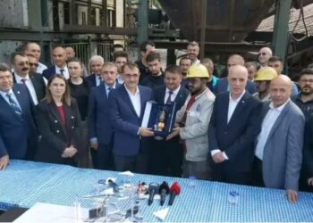 Bakan Dönmez 24 gün önce patlama yaşanan ocağı ziyaret etmiş