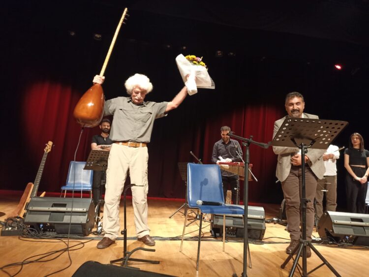 Usta sanatçı Sadık Gürbüz sevenleriyle buluştu