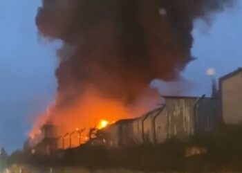 İstanbul Giyimkent’te yangın