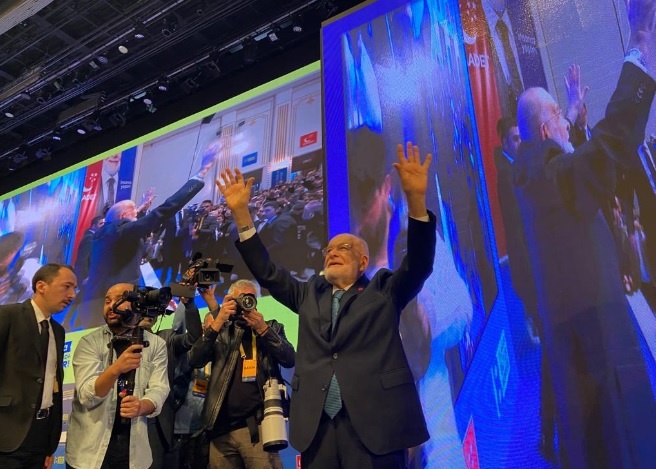 Üçüncü kez genel başkanlığa seçilen Karamollaoğlu’ndan ‘laiklik’ vurgusu