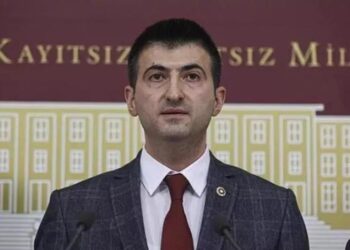 AKP o koltuğu yine kaybetti, Mehmet Ali Çelebi de kurtaramadı