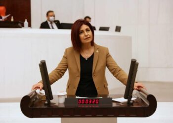 Milletvekili danışmanları, çalışma yaşamının en temel haklarından yoksun