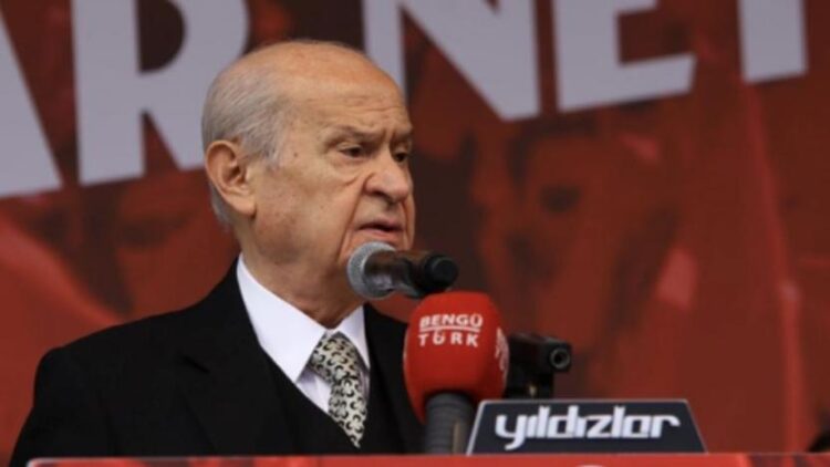 Prompter bozuldu, Bahçeli’nin konuşması yarım kaldı