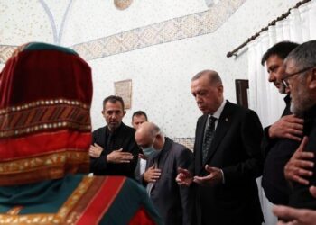 Alevi Dernekleri Federasyonu Başkanı: AKP kendi Alevilerini yaratmak istiyor