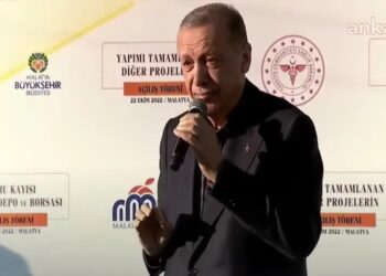 Erdoğan’dan ‘Başörtüsü’ için ‘referandum’ çağrısı