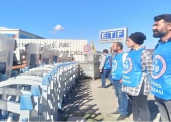 Çırağan önünde eylem yapan 15 ETF Tekstil işçisi gözaltına alındı