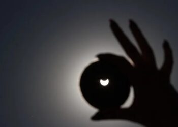 Güneş tutulması iki çocukta görme kaybına neden oldu: ‘Tedavisi yok’