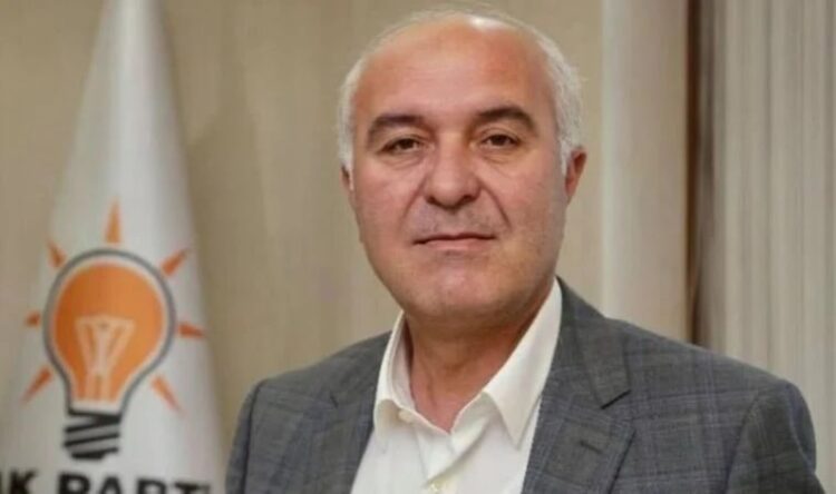 Erdoğan’ın danışmanının kardeşini yumrukladığı iddia edilen AKP’li başkan istifa etti