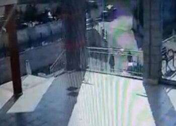 Şüpheli çanta panik yarattı: Cemevine çirkin provokasyon