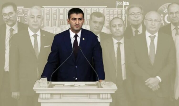 Mehmet Ali Çelebi, AKP’yi resmen duyurdu