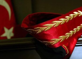 Ses getiren iddia: Adalet Bakanlığı Daire Başkanı eşini vurup intihar etti