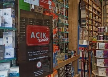 Kriz derinleşiyor… Eczacılar ve hastalar isyanda