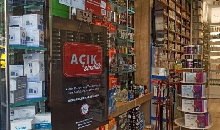 Kriz derinleşiyor… Eczacılar ve hastalar isyanda
