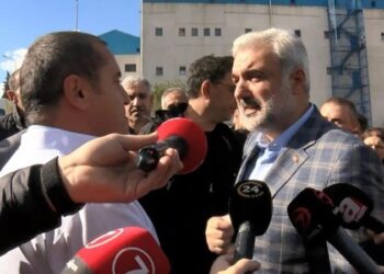AKP İstanbul İl Başkanı Halk Ekmek fabrikasına davet edildi, içeri girmedi!